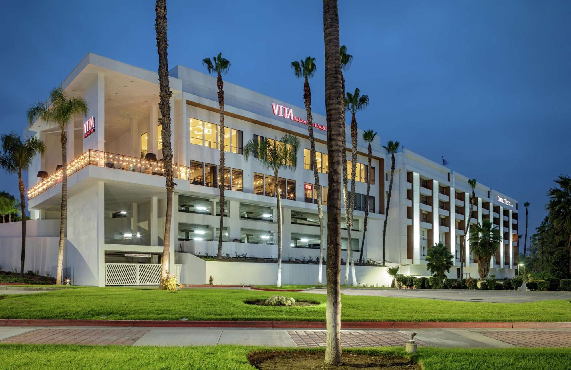 Hotel Doubletree By Hilton Pomona Zewnętrze zdjęcie