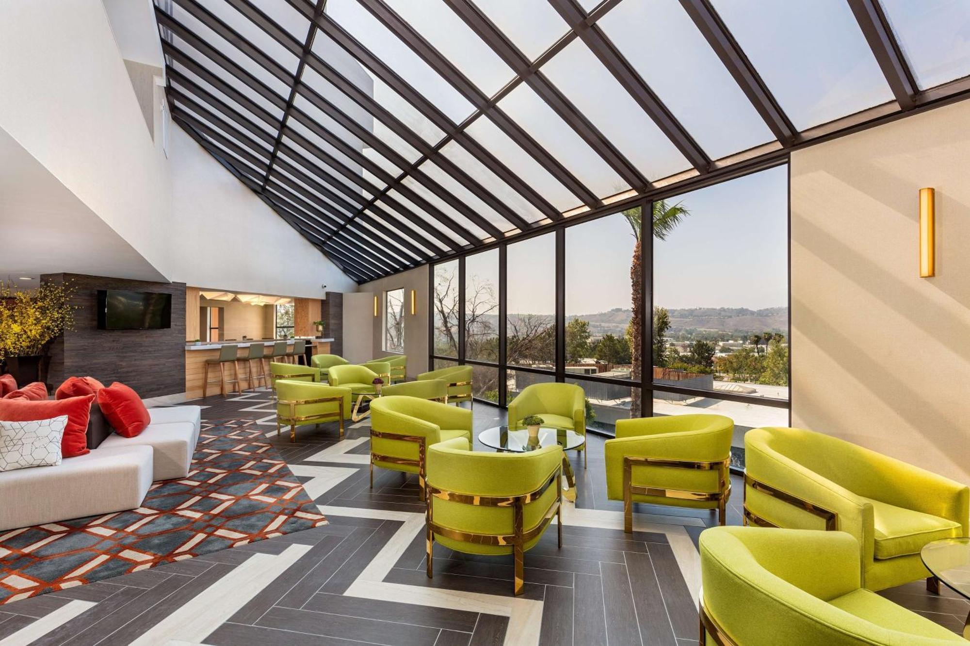 Hotel Doubletree By Hilton Pomona Zewnętrze zdjęcie